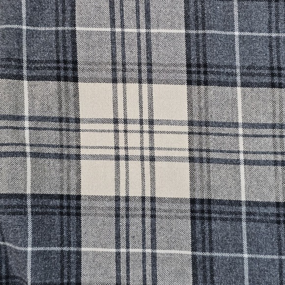 LL Bean Men's Traditonal Fit Green Biege Plaid‎ Shirt Sz Medium Dress - Picture 4 of 9